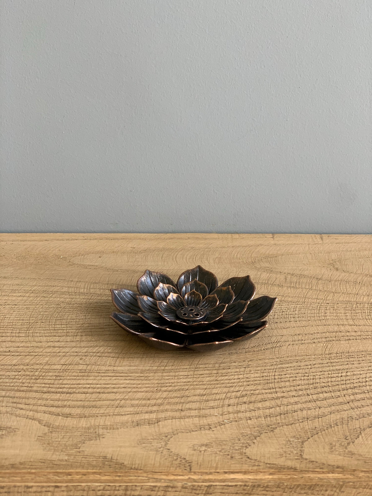 Porta incienso flor de loto (6168821858498)